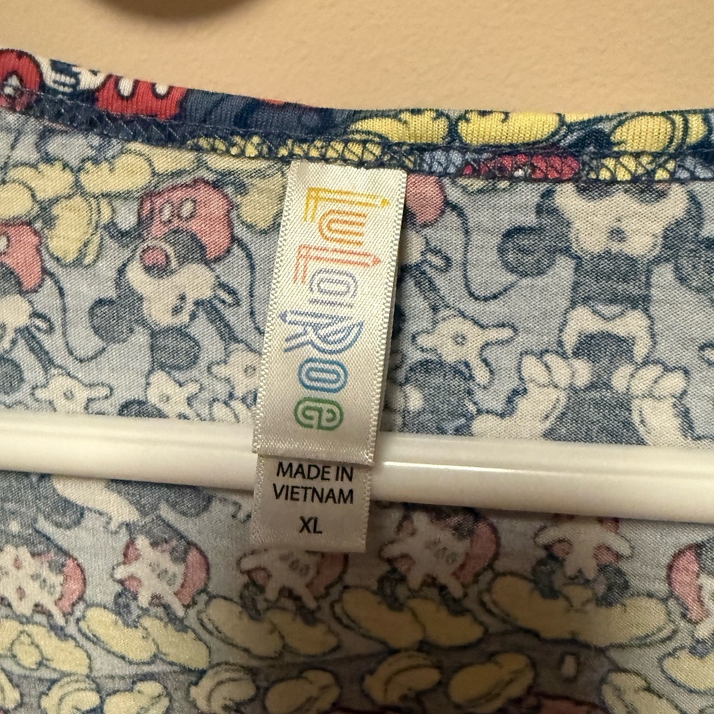 LuLaRoe Multicolor Patterned Short Sleeve Top - Picture 2 of 2